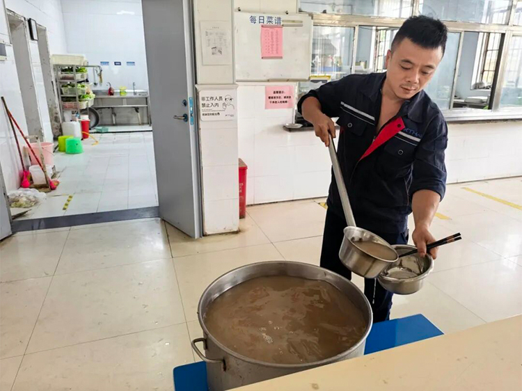 640 (5).jpg